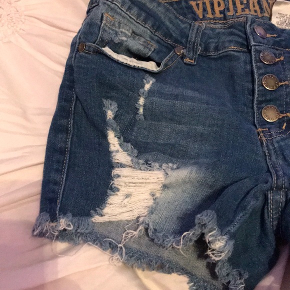 Shorts - Picture 8 of 10